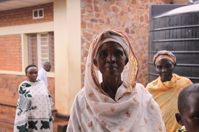 rwandawomanphoto